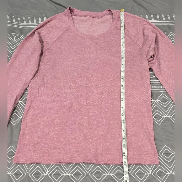SOLD!!!!!   Lululemon Swiftly Tech Pink Longsleeve Shirt Size 8 - Picture 4 of 7